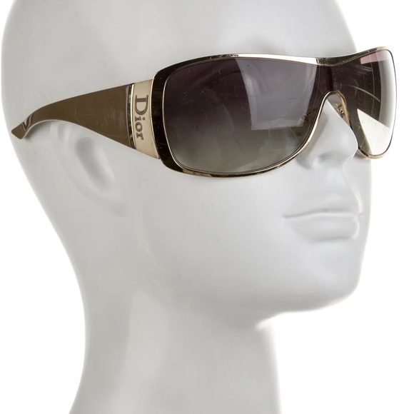 🌻🔥Christan Dior sunglasses - Picture 3 of 13